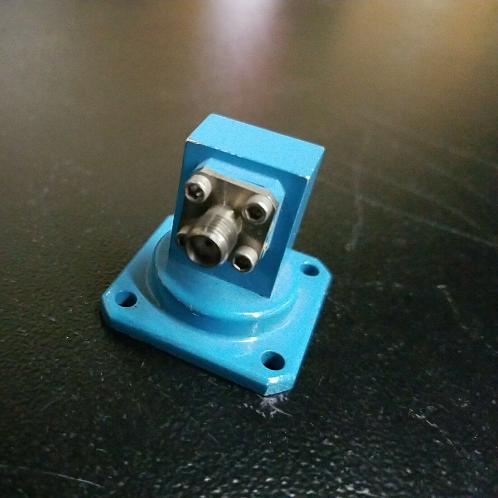 Wr62 To Sma Waveguide Adapter, 12.40 - 18 Ghz