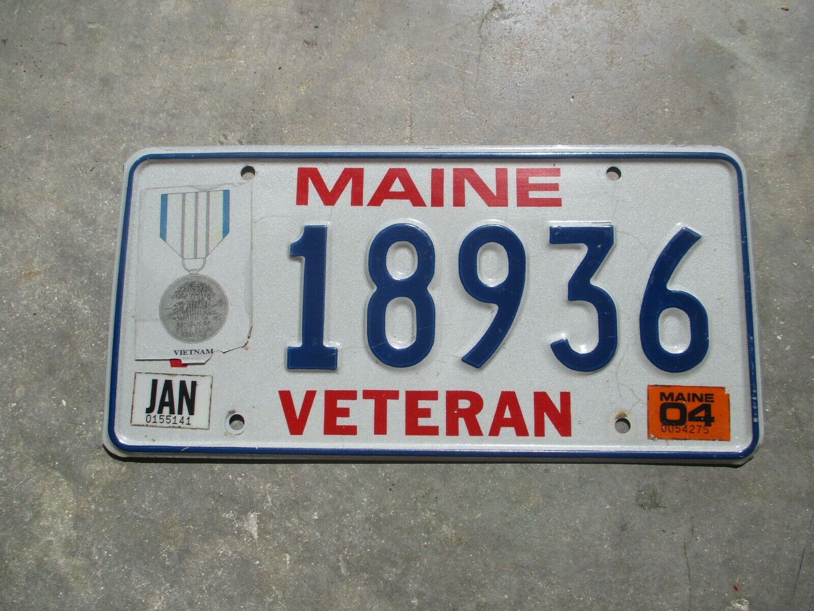Maine 2004 Vietnam Veteran License Plate #  18936